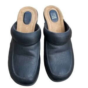 Canyon River Blues Black Leather Upper Mule Size: 9.5
